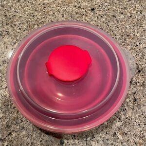 Pampered Chef Microwave Popcorn maker